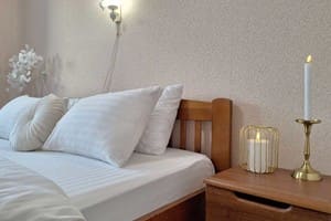 Квартира 4 кровати с кондиционером и балконом. Alex Apartments.. Апартаменты двухместный  23