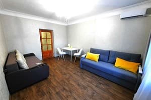Квартира Alex Apartments. White rotunda.. Апартаменты трехместный Белая беседка + 3 доп места 1