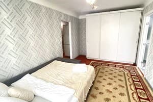 Двухкомнатная на Каштановой Аллее. Alex Apartments 5