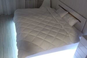 Красное и белое,Alex Apartments (бесконтактное заселение 24/7) 15