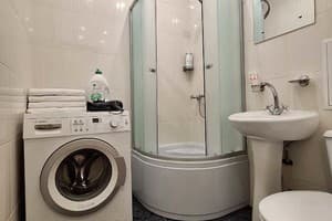 Квартира На Садовом. Alex Apartments (бесконтактное поселение 24/7). Апартаменты двухместный +4    Котляревского 11 38