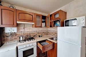 Напротив театра им.Гоголя (Alex Apartments (бесконтактное поселение 24/7) 10