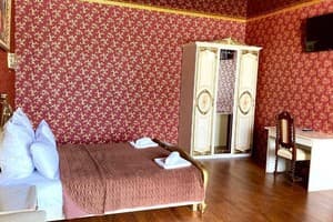 Отель Royal. Люкс двухместный с гидромассажной ванной 10