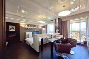 Самая большая кровать в Полтаве. Alex Apartments Круглосуточно бесконтактное заселение 27