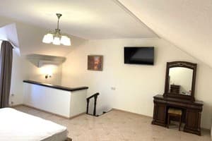 Старый Мельник 8