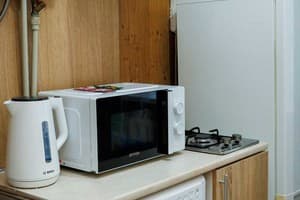 В центре возле Каштановой Аллеи ул. Соборности 46-А. Alex Apartments 9